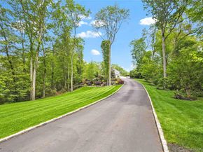 69 Bankside Drive, Centerport NY 11721