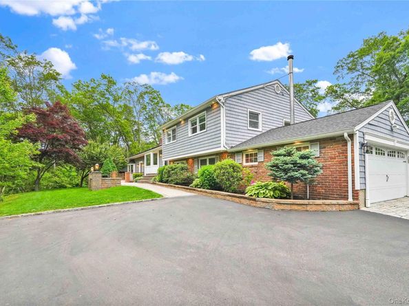 69 Bankside Drive, Centerport NY 11721