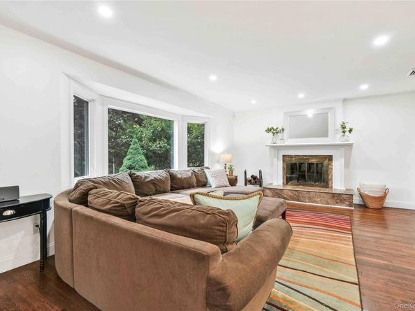 69 Bankside Drive, Centerport NY 11721