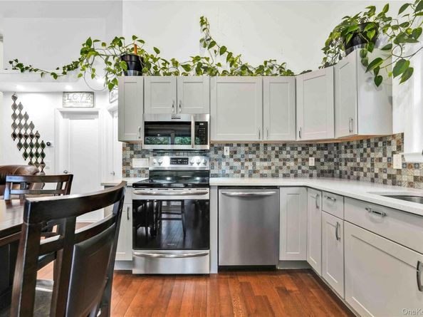 69 Bankside Drive, Centerport NY 11721