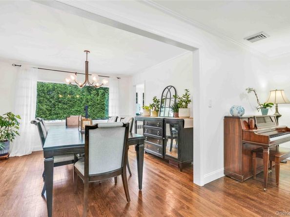 69 Bankside Drive, Centerport NY 11721