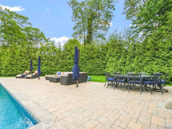 69 Bankside Drive, Centerport NY 11721