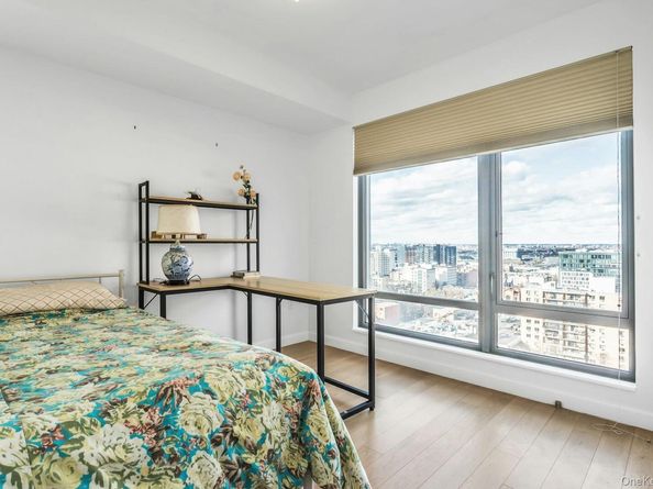 138-35 39th Avenue 14M, Flushing NY 11354