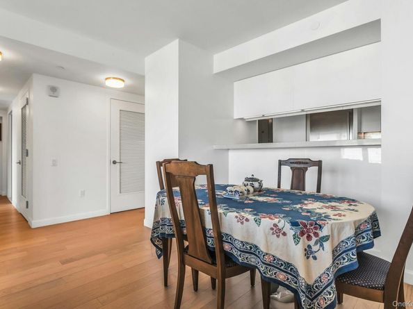 138-35 39th Avenue 14M, Flushing NY 11354