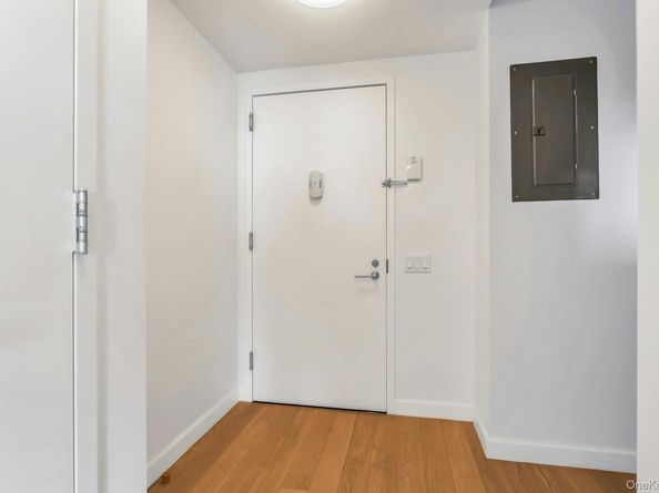 138-35 39th Avenue 14M, Flushing NY 11354