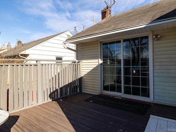 5 Gardner Avenue, Hicksville NY 11801