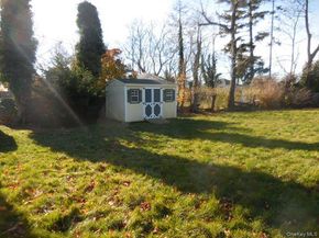 42 Handsome Avenue, Sayville NY 11782