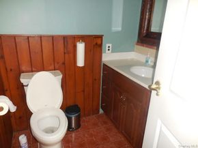 42 Handsome Avenue, Sayville NY 11782