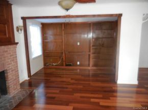 42 Handsome Avenue, Sayville NY 11782