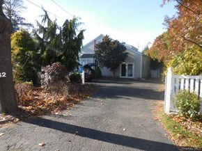 42 Handsome Avenue, Sayville NY 11782