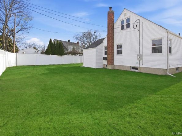 57 Remson Street, Valley Stream NY 11580