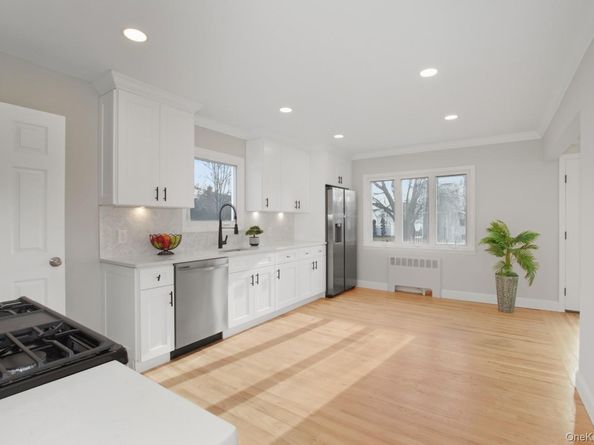 57 Remson Street, Valley Stream NY 11580