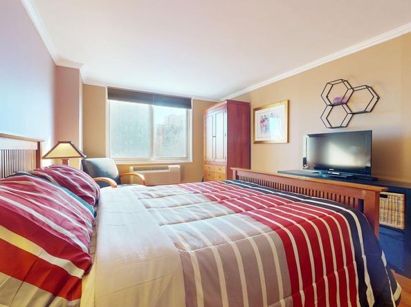 118-17 Union Turnpike 5H, Forest Hills NY 11375