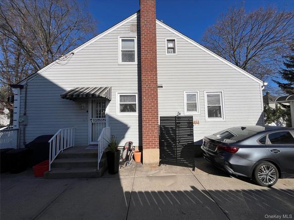 182 Lexington Avenue, Franklin Square NY 11010