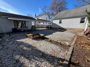 182 Lexington Avenue, Franklin Square NY 11010