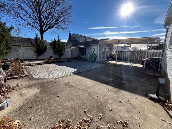 182 Lexington Avenue, Franklin Square NY 11010