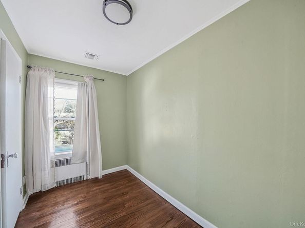 91 Tower Street, Sayville NY 11782