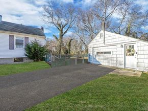 91 Tower Street, Sayville NY 11782