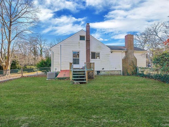 91 Tower Street, Sayville NY 11782