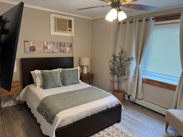 7817 64th Street, Glendale NY 11385