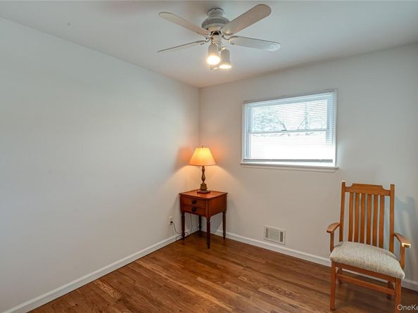 5 Fiore Court, Saint James NY 11780