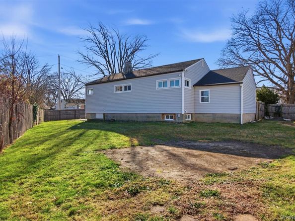 7 Chapel Hill Drive, Brentwood NY 11717