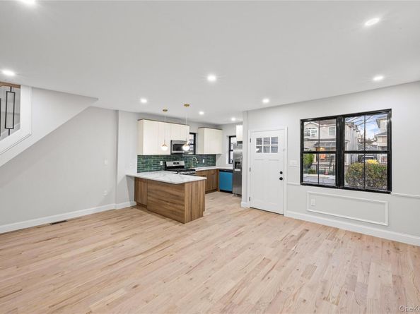 16843 118th Road, Jamaica NY 11434