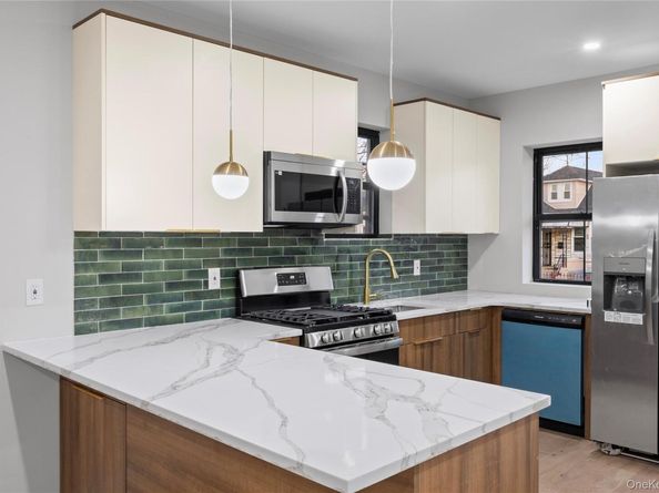 16843 118th Road, Jamaica NY 11434