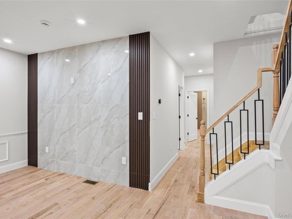 16843 118th Road, Jamaica NY 11434