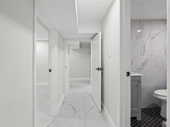 16843 118th Road, Jamaica NY 11434