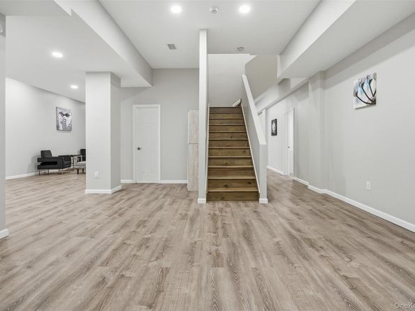 33A Newtown Road, Hampton Bays NY 11946