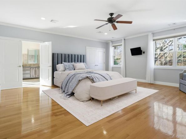 33A Newtown Road, Hampton Bays NY 11946