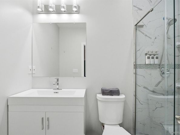 33A Newtown Road, Hampton Bays NY 11946