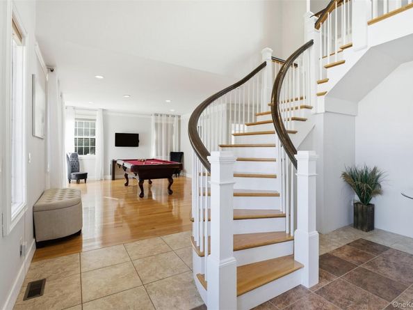 33A Newtown Road, Hampton Bays NY 11946