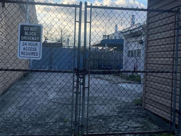 10620 109th Avenue, Ozone Park NY 11417