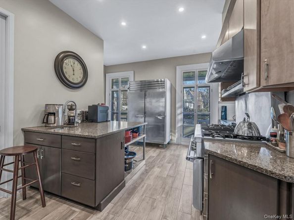 29 Center Drive, Douglaston NY 11363