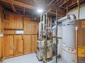 827 Aberdeen Road, Bay Shore NY 11706