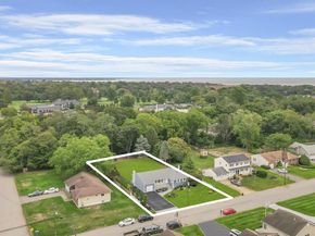 827 Aberdeen Road, Bay Shore NY 11706