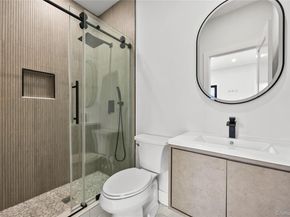 48 Martin Lane, Westbury NY 11590