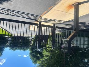 125 Larsen Drive 1, Amityville NY 11701
