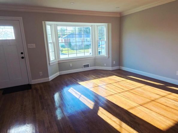 125 Burlington Avenue, Deer Park NY 11729