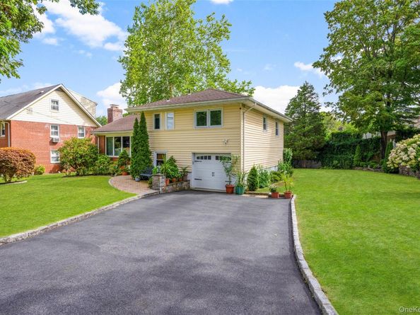 10 Monrovia Boulevard, Tuckahoe NY 10707
