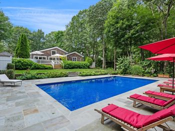 24 Shadyrest Drive