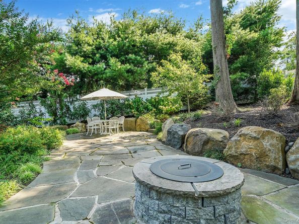 26 View Road, Setauket NY 11733