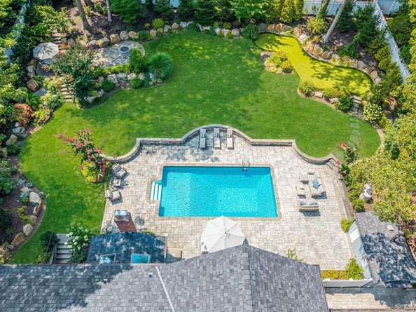 26 View Road, Setauket NY 11733