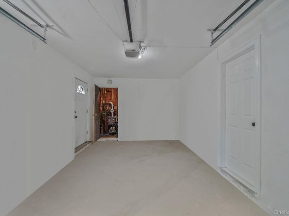 64 Chestnut Street, Coram NY 11727