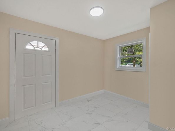 64 Chestnut Street, Coram NY 11727