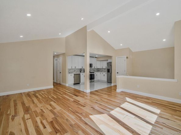 64 Chestnut Street, Coram NY 11727