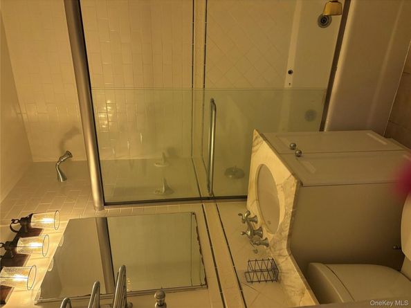 43-25 Douglaston Parkway B, Douglaston NY 11363