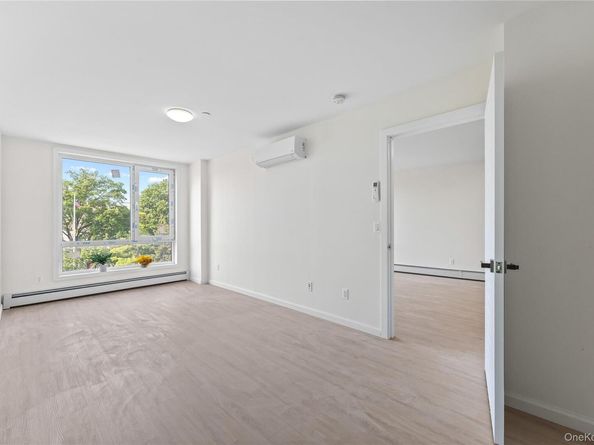 13812 Northern Boulevard 5B, Flushing NY 11354